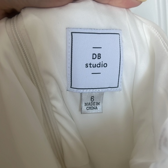 David’s Bridal long sequin white dress. Size 6. Tags on. - Picture 6 of 6